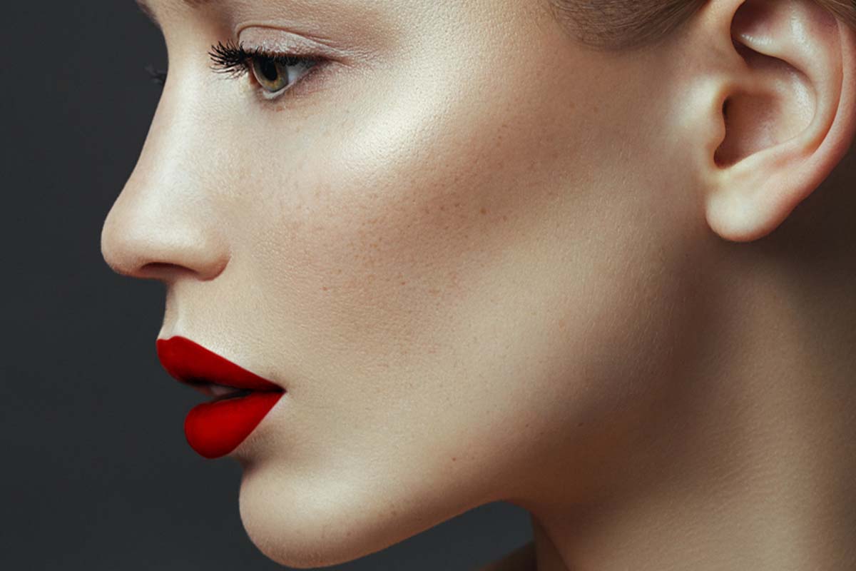 Rhinoplasty consultation and nasal assessment at Vida Bela Plastic Surgery
